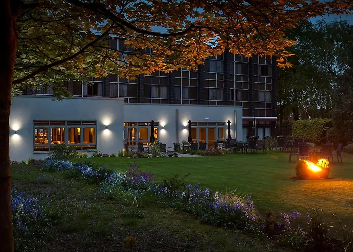 Best Western Plus Pinewood Manchester Airport-Wilmslow Hotel