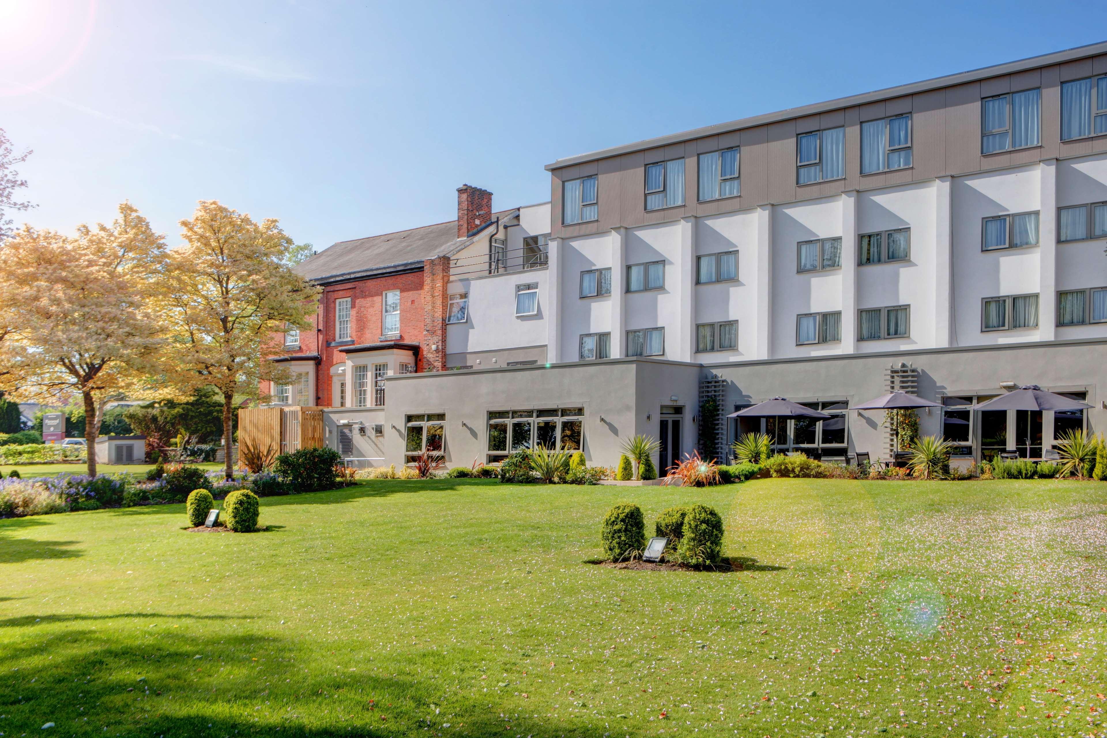 Western Pinewood Manchester Airport-wilmslow