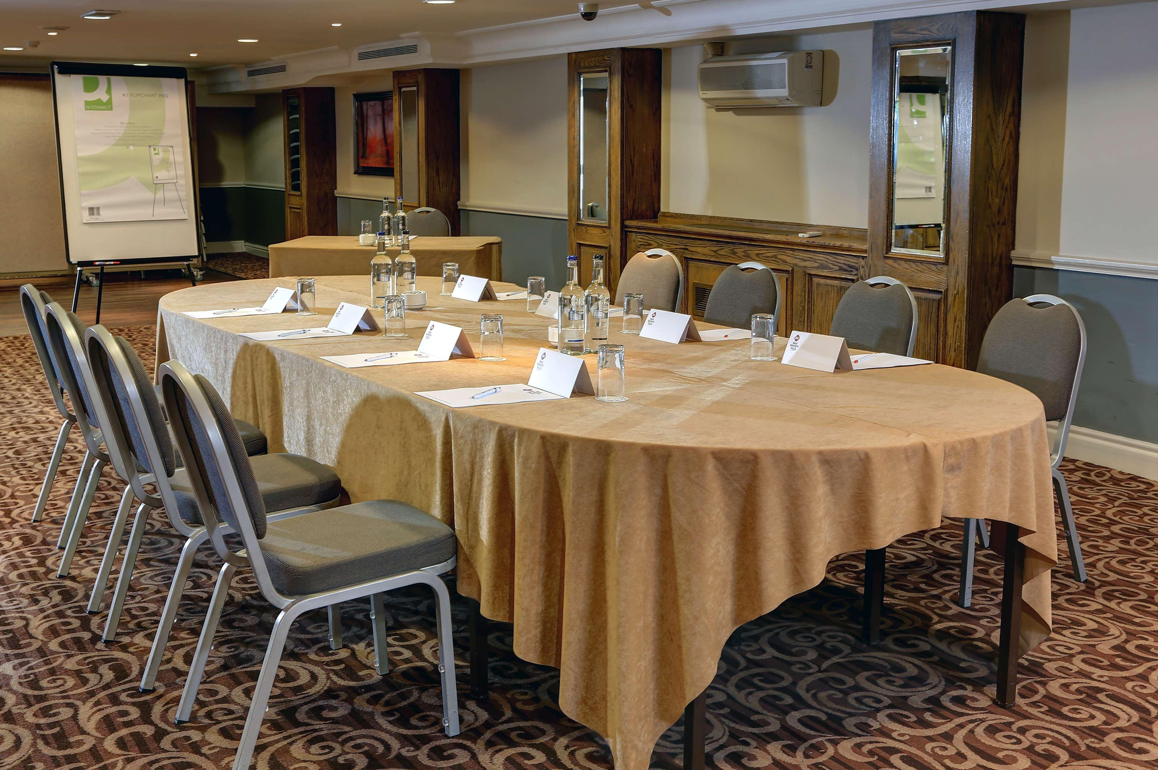 Western Pinewood Manchester Airport-wilmslow Appart hôtel 4*