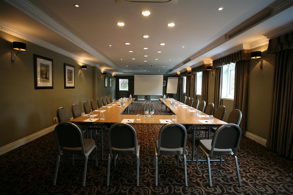 Western Pinewood Manchester Airport-wilmslow 4*