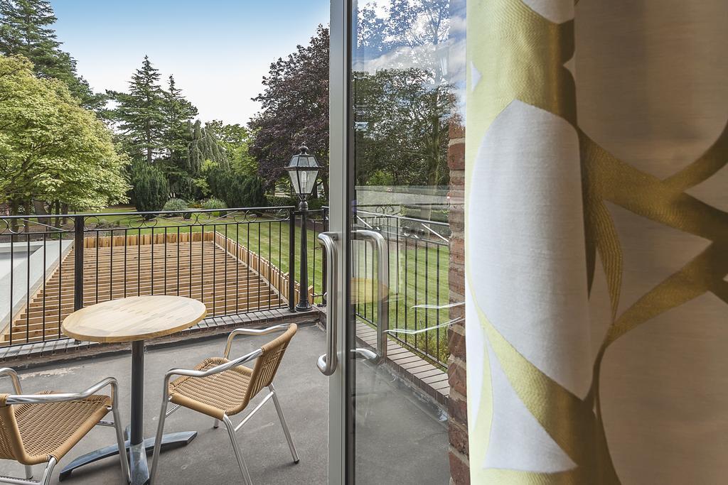 Western Pinewood Manchester Airport-wilmslow 4*